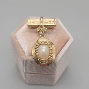 1928 VINTAGE Brooch